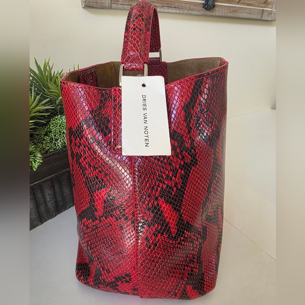 Dries Van Noten Vermilion Python Embossed Leather Hobo Bag- Runway Piece - Picture 5 of 15